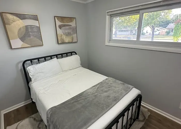 Ferienhaus Ranch Single Level Near Downtown Tinley Park